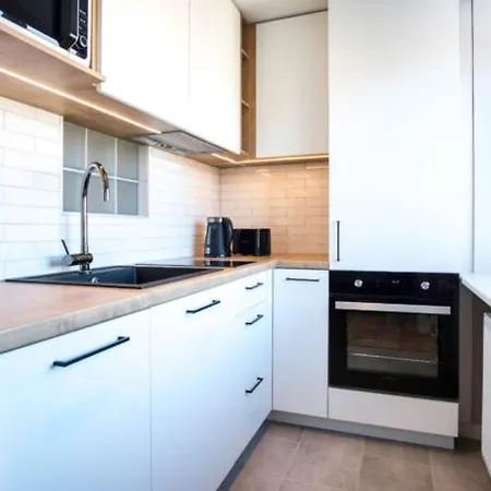 Dream Close To Bus Station 아파트